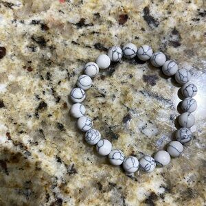 Howlite Gemstone Bracelet - Crystal Stone Beaded Bracelets